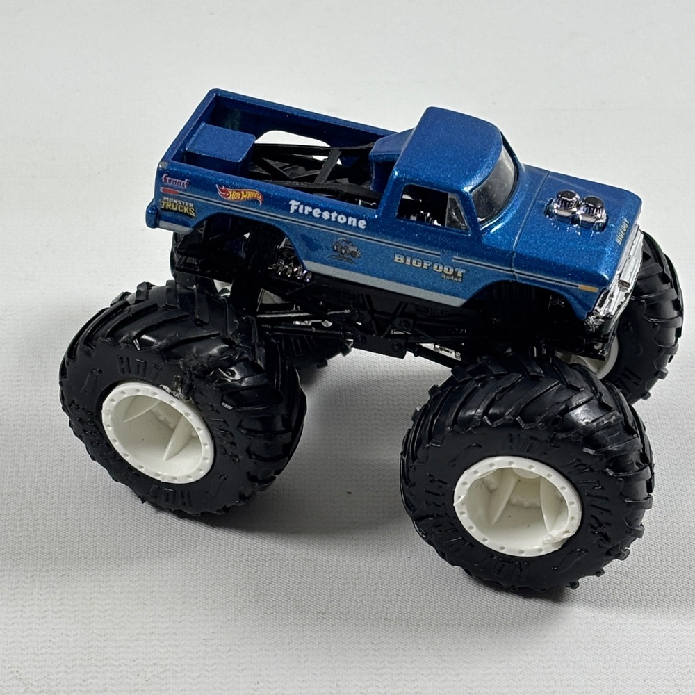 Hot Wheels Monster Jam Bigfoot 4x4 Blue Firestone Diecast 1:64 Truck